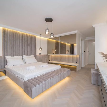 אומאג Luxury Villa Christian מראה חיצוני תמונה