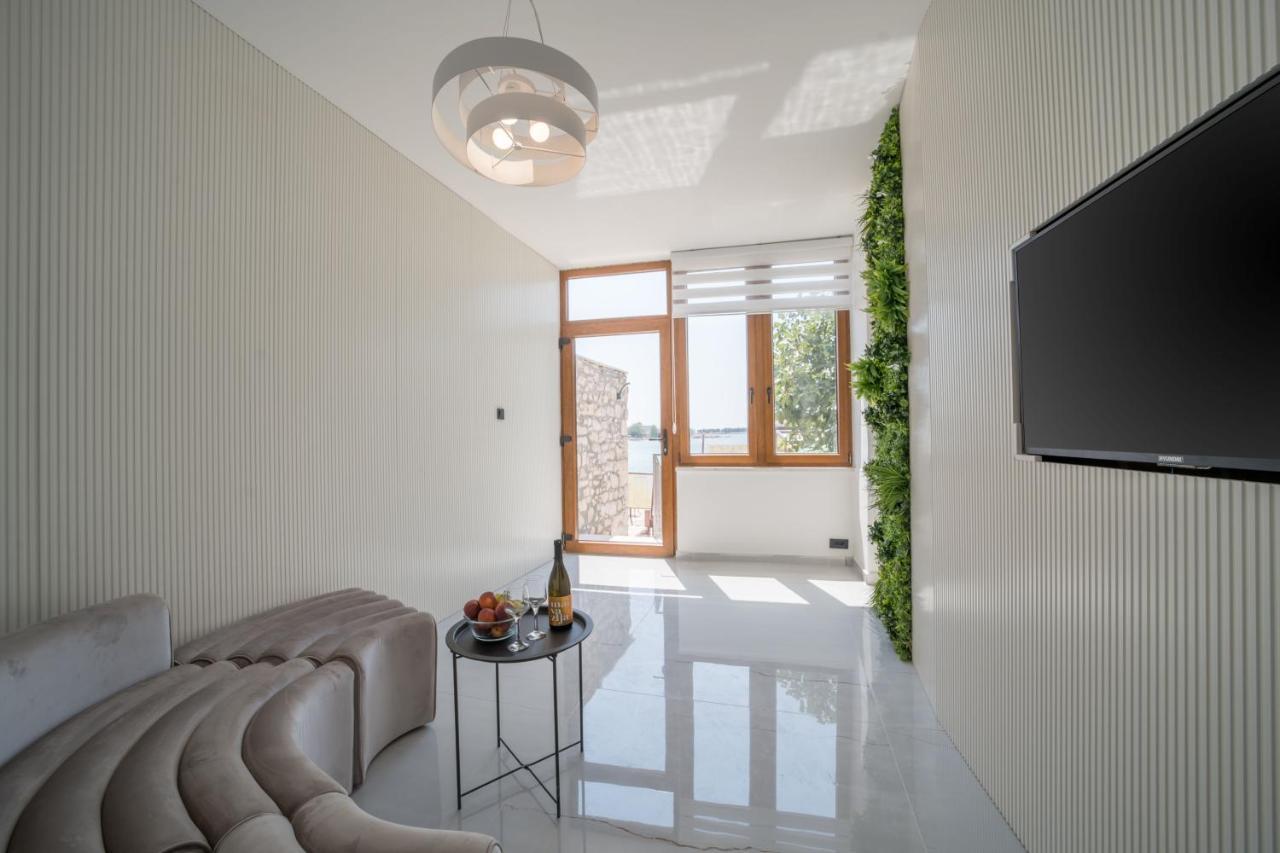 אומאג Luxury Villa Christian מראה חיצוני תמונה