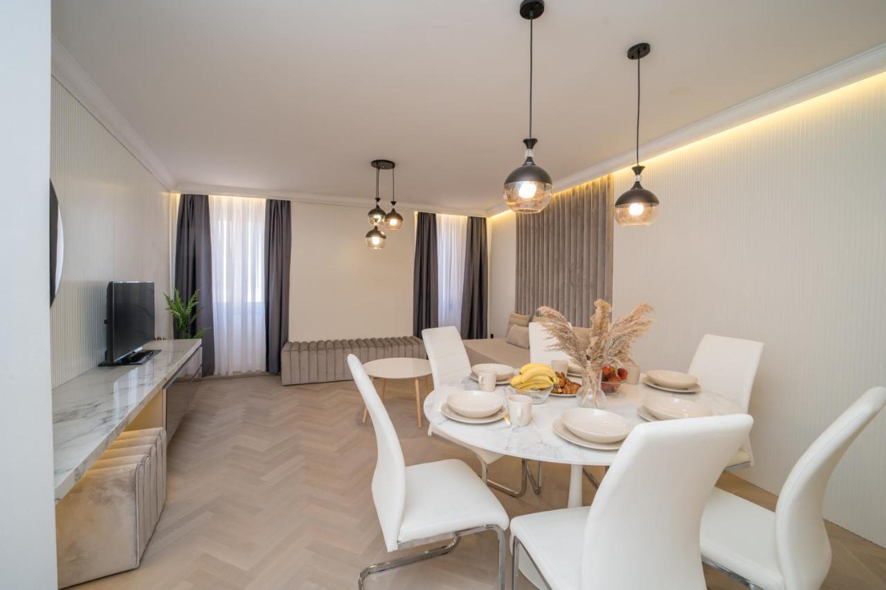 אומאג Luxury Villa Christian מראה חיצוני תמונה