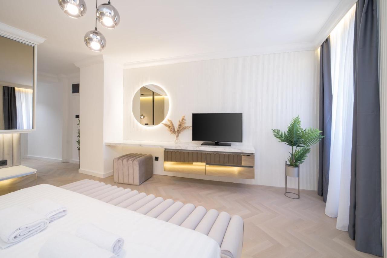 אומאג Luxury Villa Christian מראה חיצוני תמונה