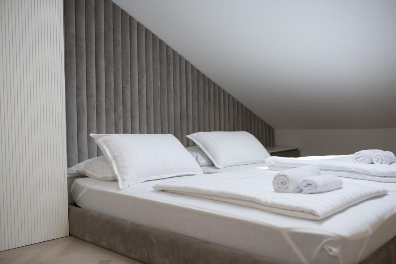 אומאג Luxury Villa Christian מראה חיצוני תמונה