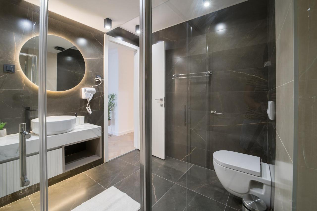 אומאג Luxury Villa Christian מראה חיצוני תמונה